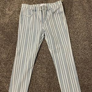 Loft modern skinny crop pant!